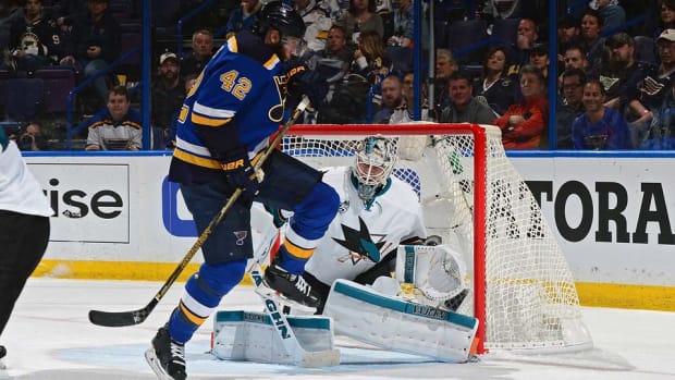 Backes-Jones-Jeff-Curry.jpg